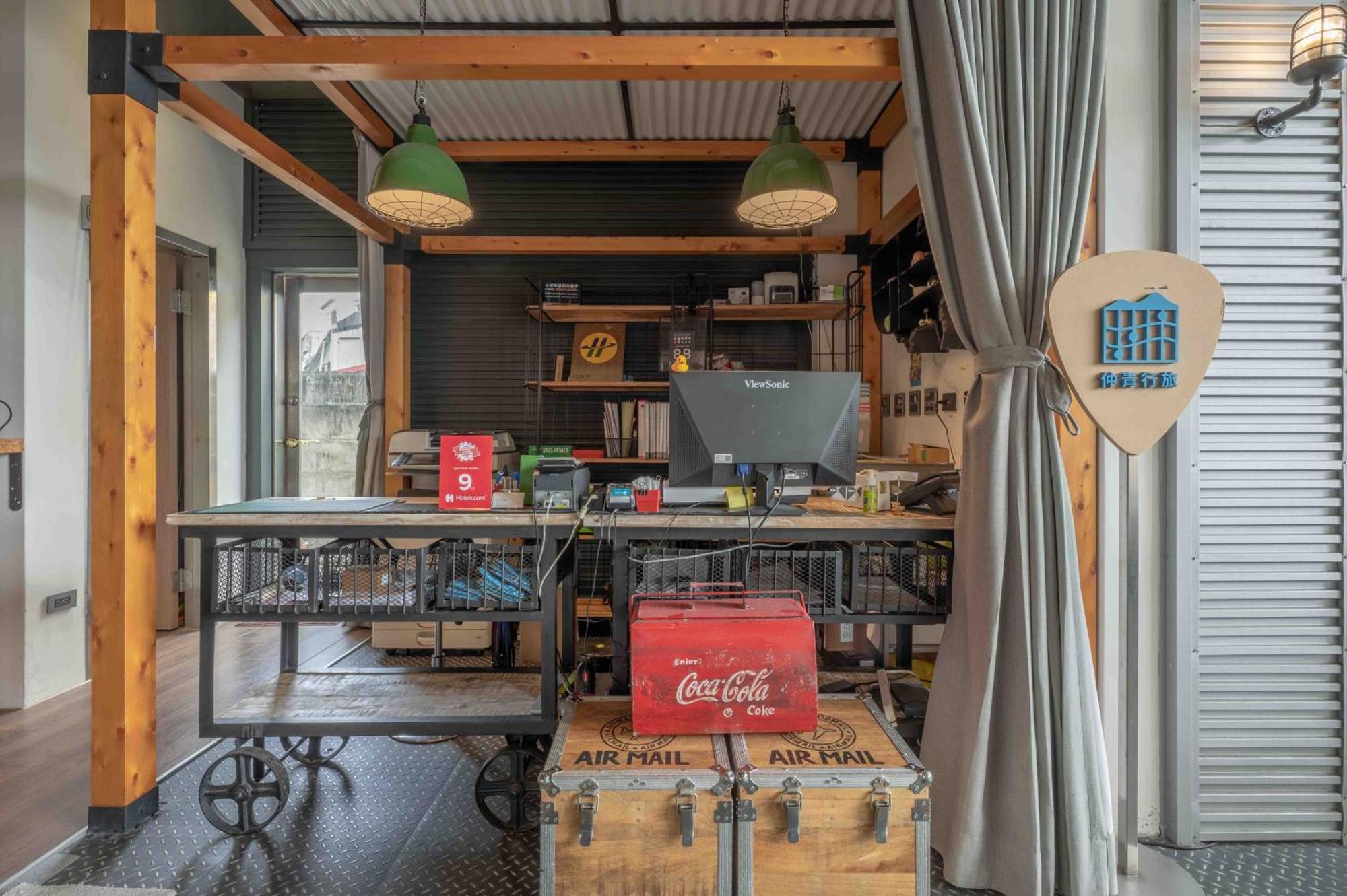 Light Hostel Hualien Exterior photo